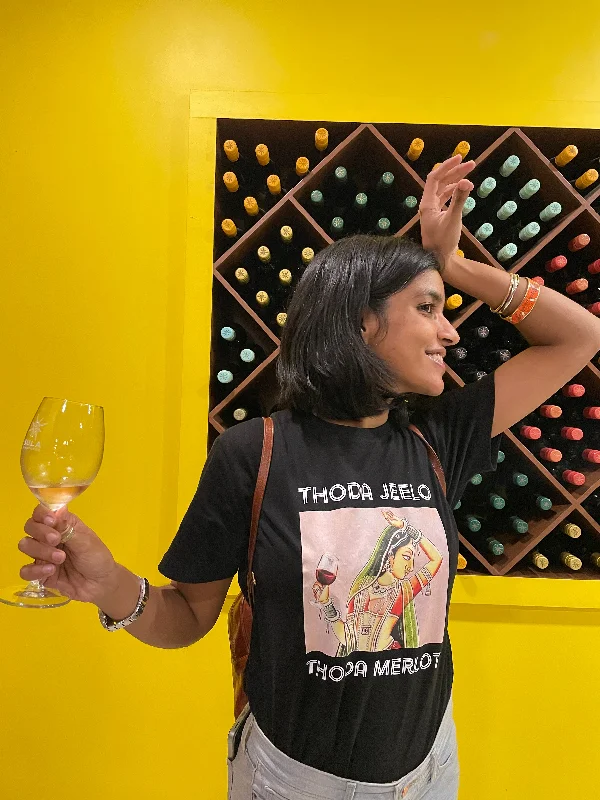 Women's Vintage T-Shirts-Custom Black T-shirt (Thoda Jeelo Thoda Merlot)