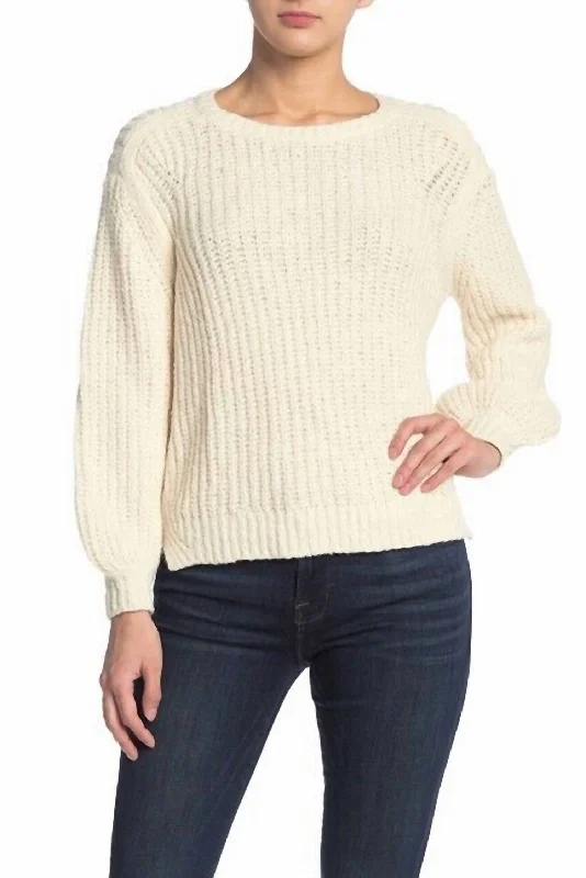 Women's Button-Front Ruffle Pullovers-Swing Crew Neck Cotton Chunky Knit Sweater In Off White