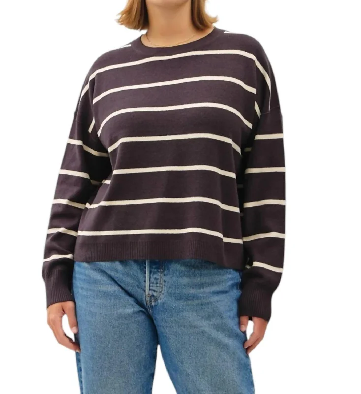 Women's Crew Neck Pullovers-Stripe Curvy Sweater In Charcoal