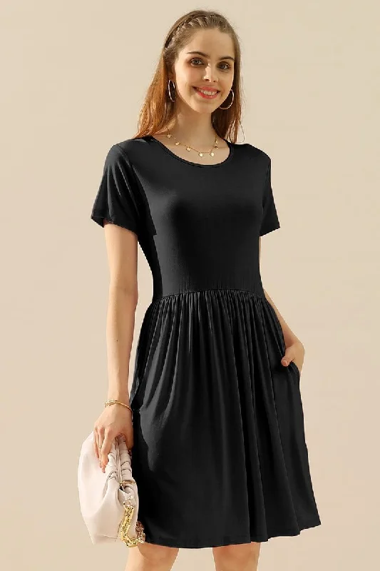 CREWNECK SHIRRED FLOWY SWING SHORT SLEEVE DRESSES