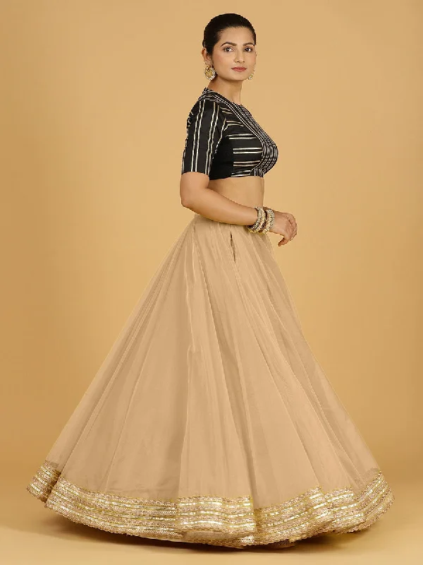 Farah x Tyohaar | Gold Panelled Organza Lehenga Skirt