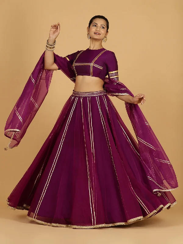 Heer x Tyohaar | Lehenga Skirt in Purple Organza