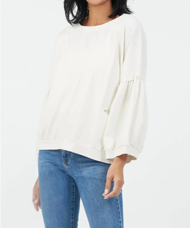 Women's Fleece Pleated Pullovers-Bea Sweatshirt In White